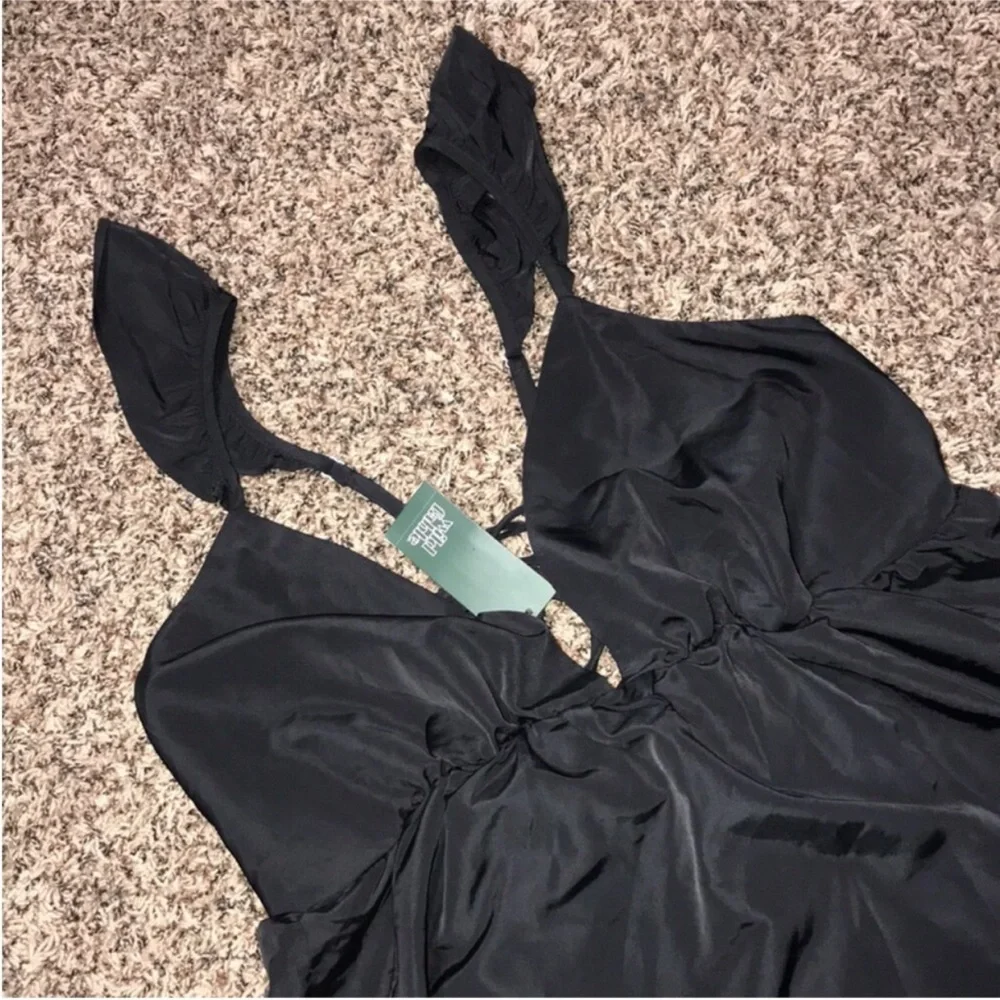 Wild Fable Mini Black Flutter Sleeve Bubble Lace Back Dress | NWT - Picture 5 of 9
